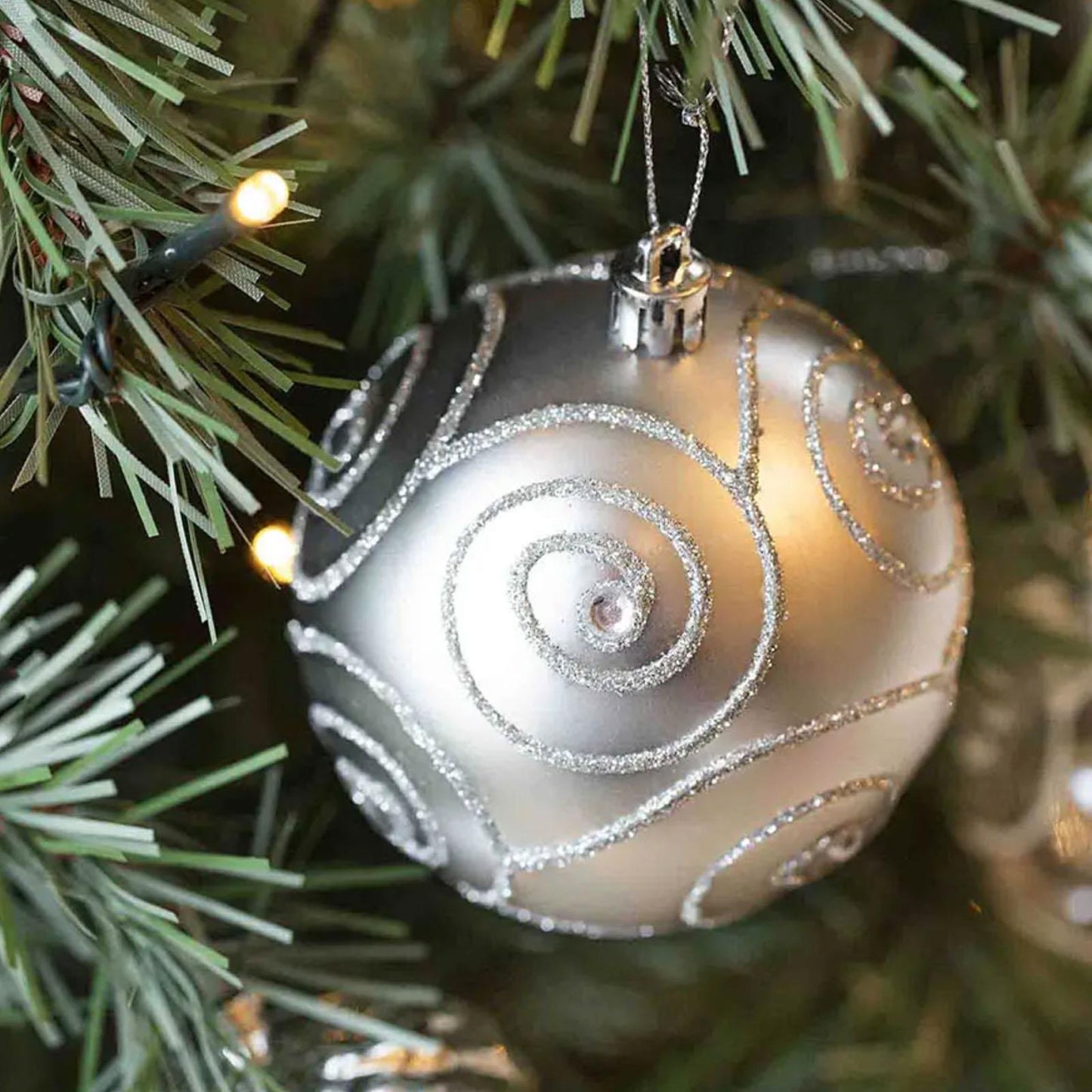 Portland Fir 8ft Decorated Christmas Tree - Winter Wonderland